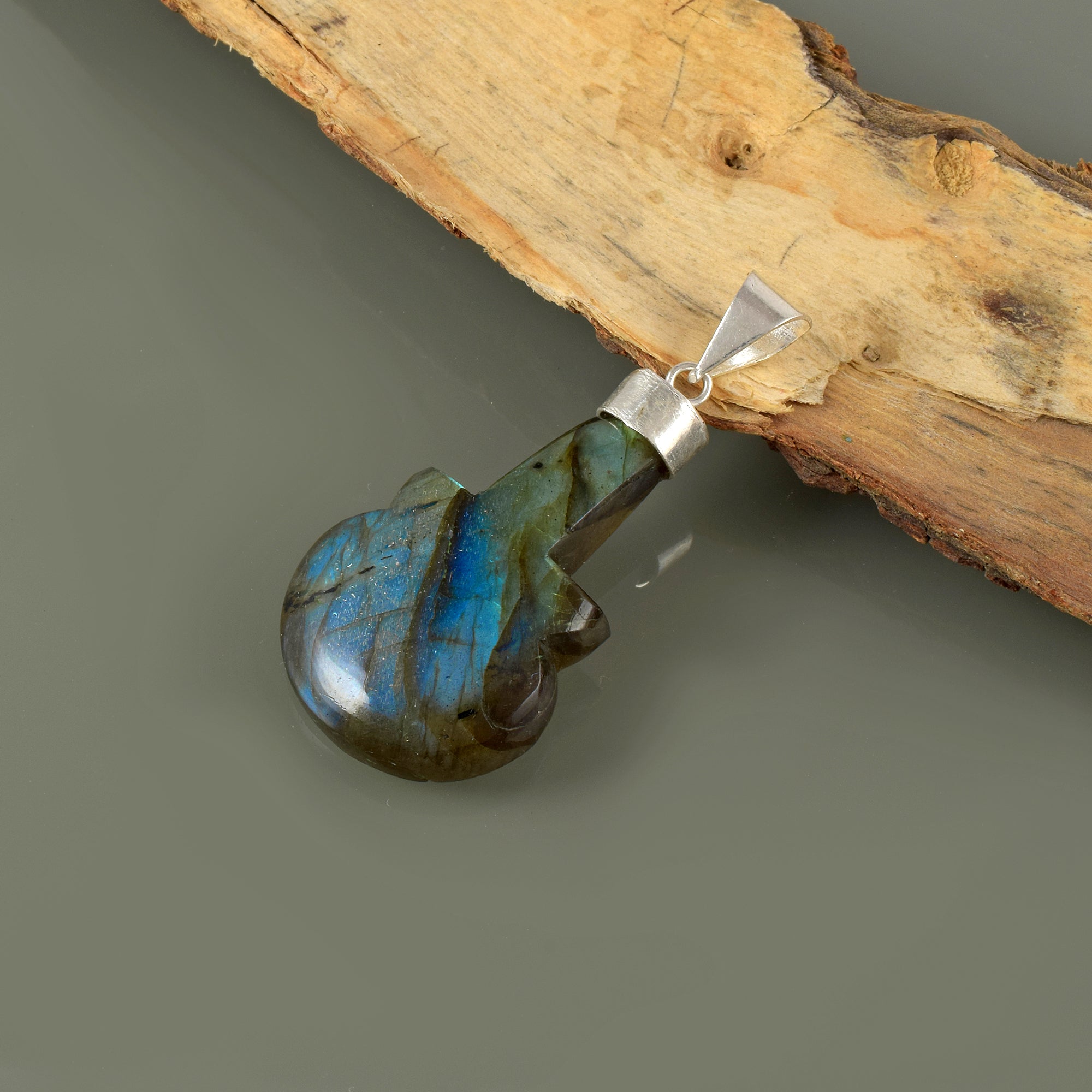 Natural Dark Blue Labradorite Pendant Fine Gemstone Pendant