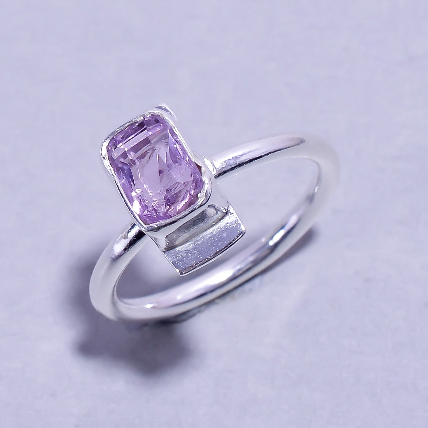 Natural Purple Amethyst Solitaire Fine Gemstone Ring 