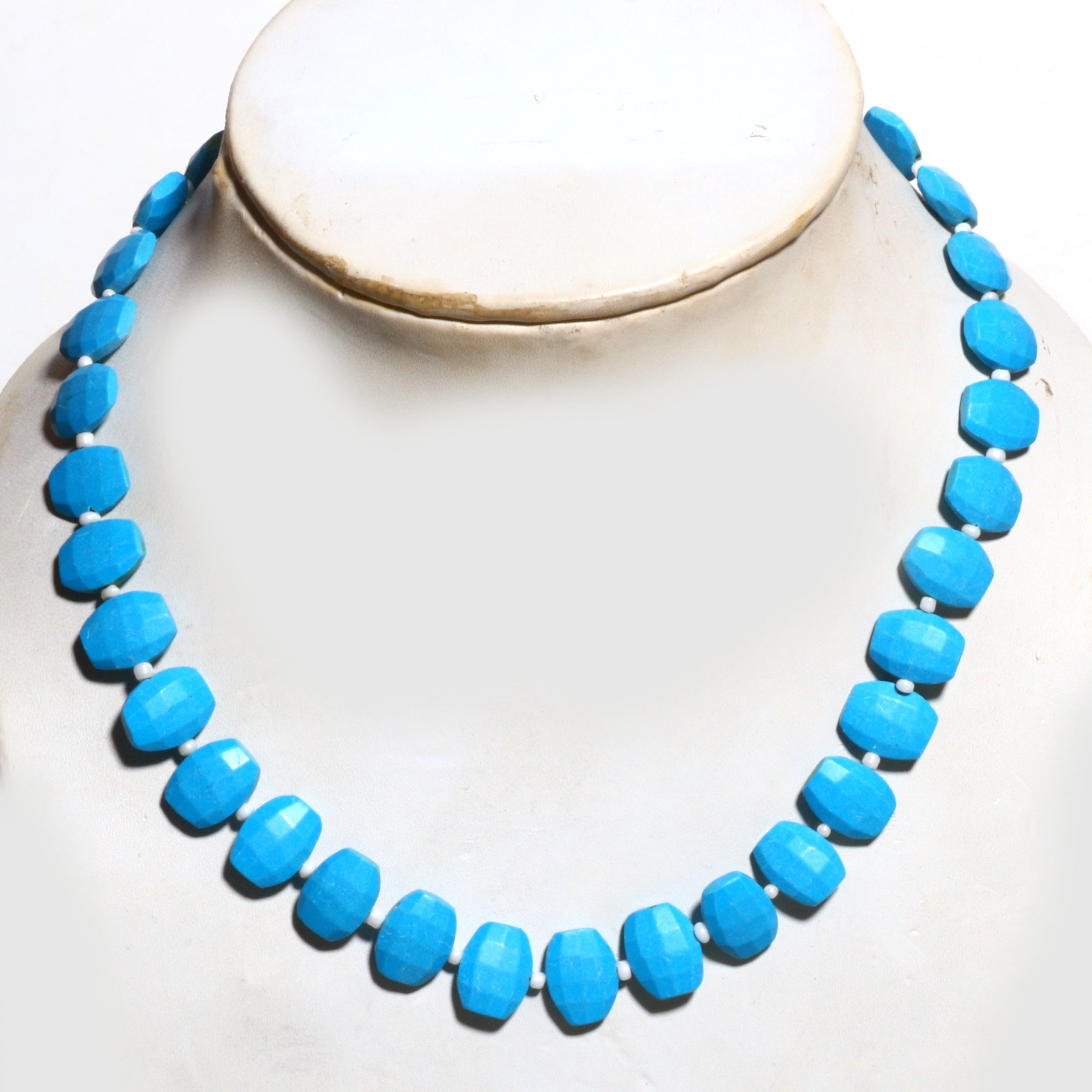 Natural Sky Blue Howlight tourquise  Beaded Fine Gemstone Necklace 