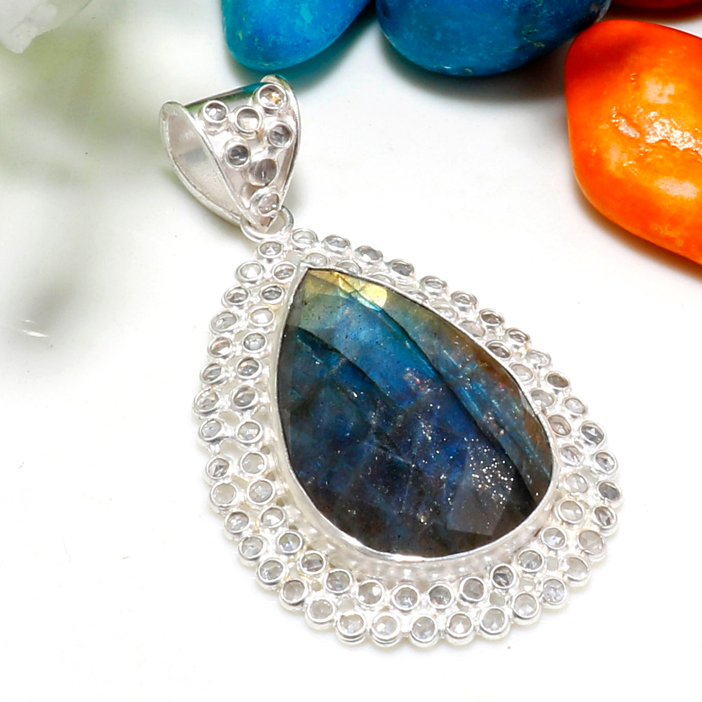 Natural Dark Gray  Labradorite  Pendant Fine Gemstone Pendant 