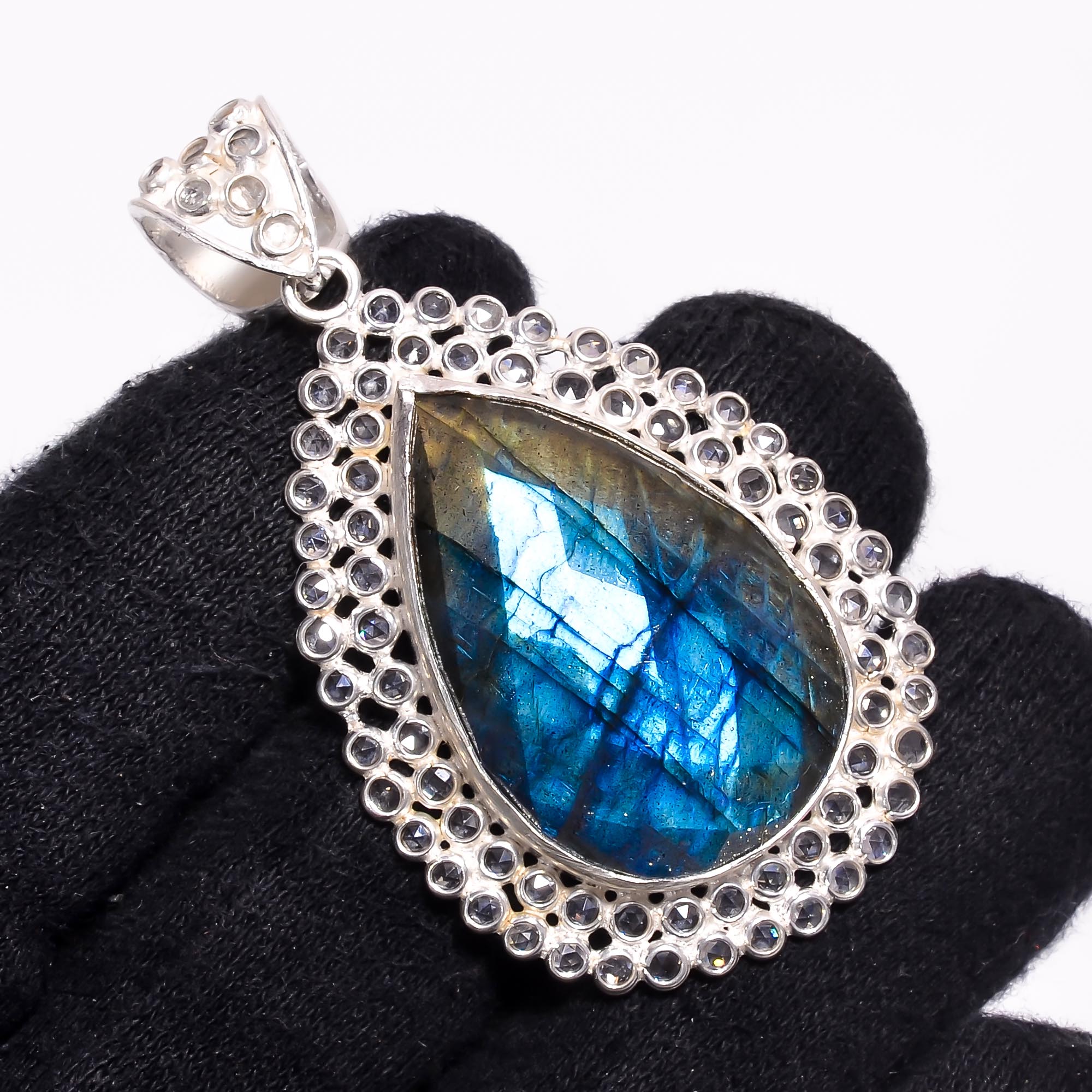 Natural Dark Gray  Labradorite  Pendant Fine Gemstone Pendant 