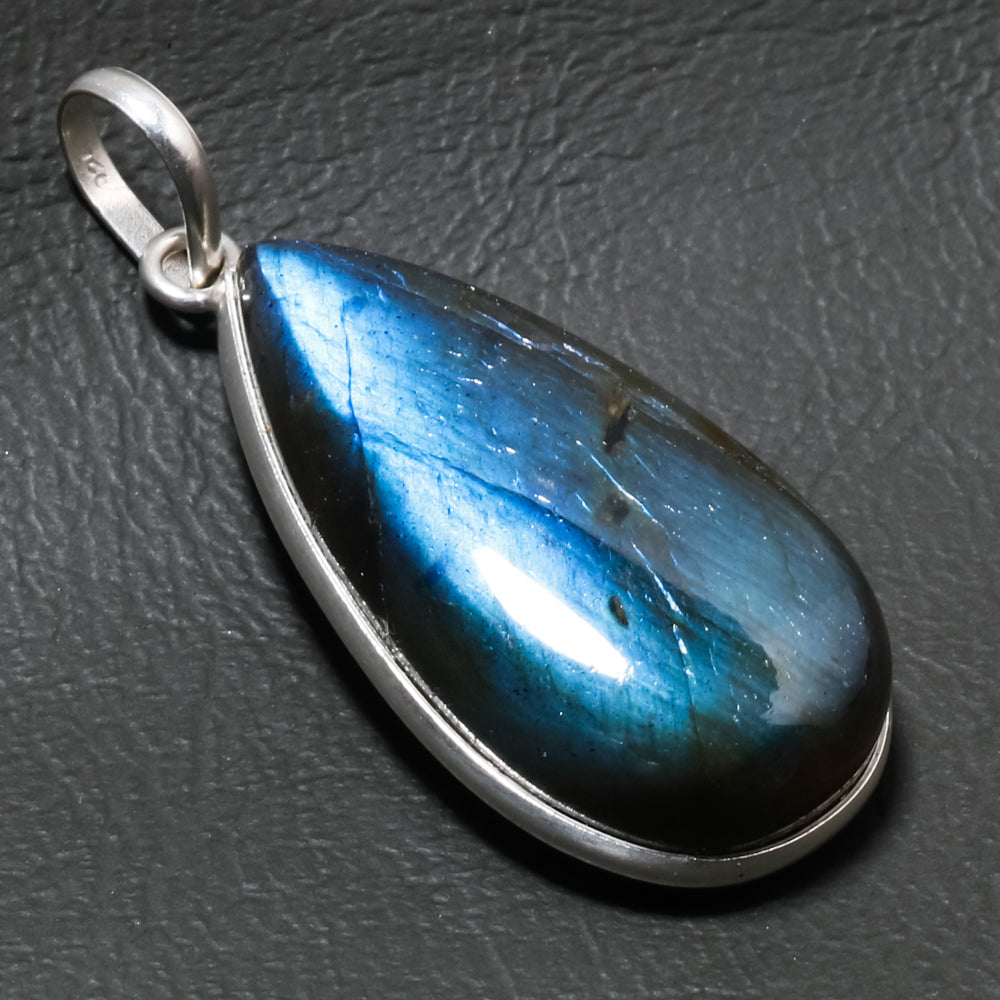 Natural Dark Gray Labradorite Pendant Fine Gemstone Pendant 