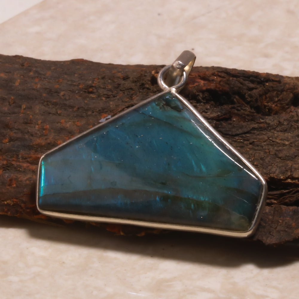 Natural Green Labradorite Pendant Fine Gemstone Pendant 