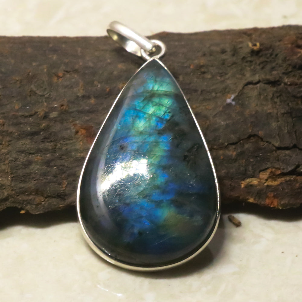 Natural Dark Gray Labradorite Pendant Fine Gemstone Pendant 