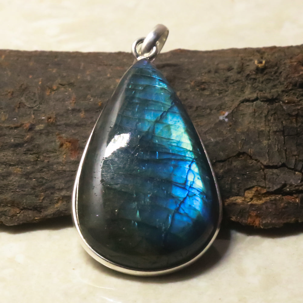 Natural Dark Gray Labradorite Pendant Fine Gemstone Pendant 