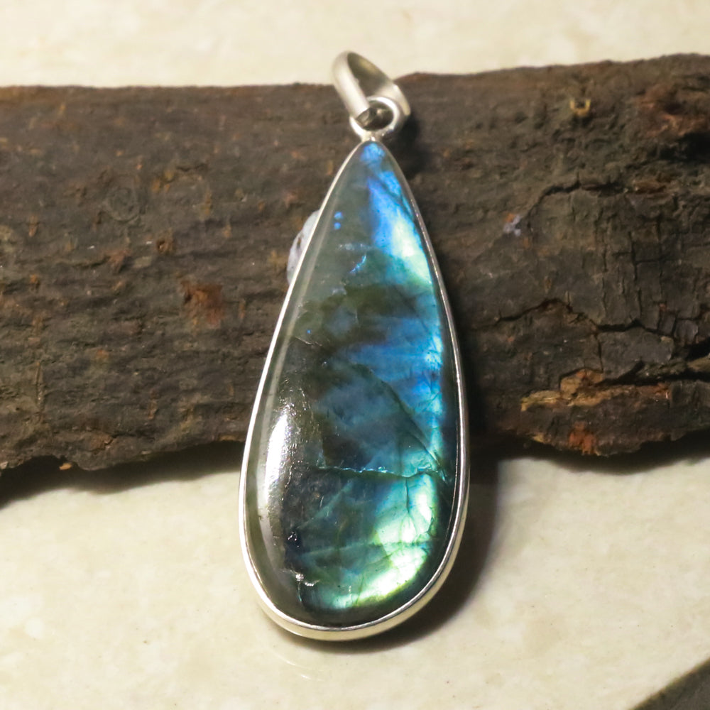 Natural Dark Gray Labradorite Pendant Fine Gemstone Pendant 