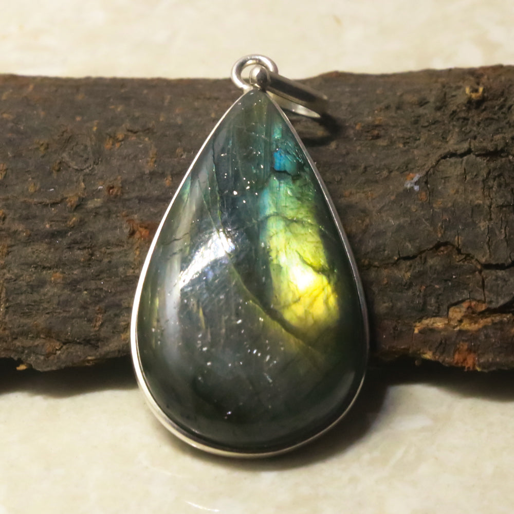 Natural Dark Gray Labradorite Pendant Fine Gemstone Pendant 